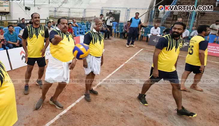  Minister Ramachandran Kadannappally serving the ball at the anti-drug friendly volleyball match.