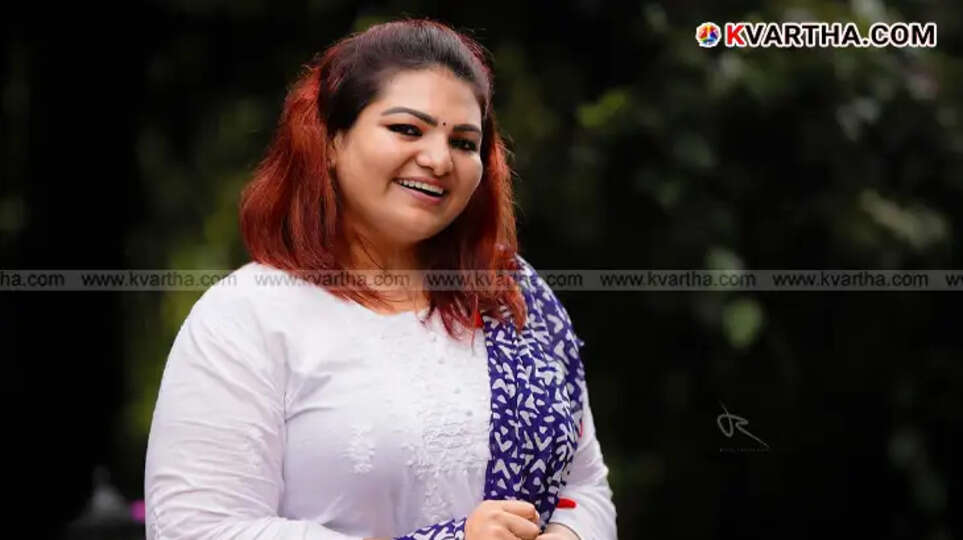  Producer Sandra Thomas.