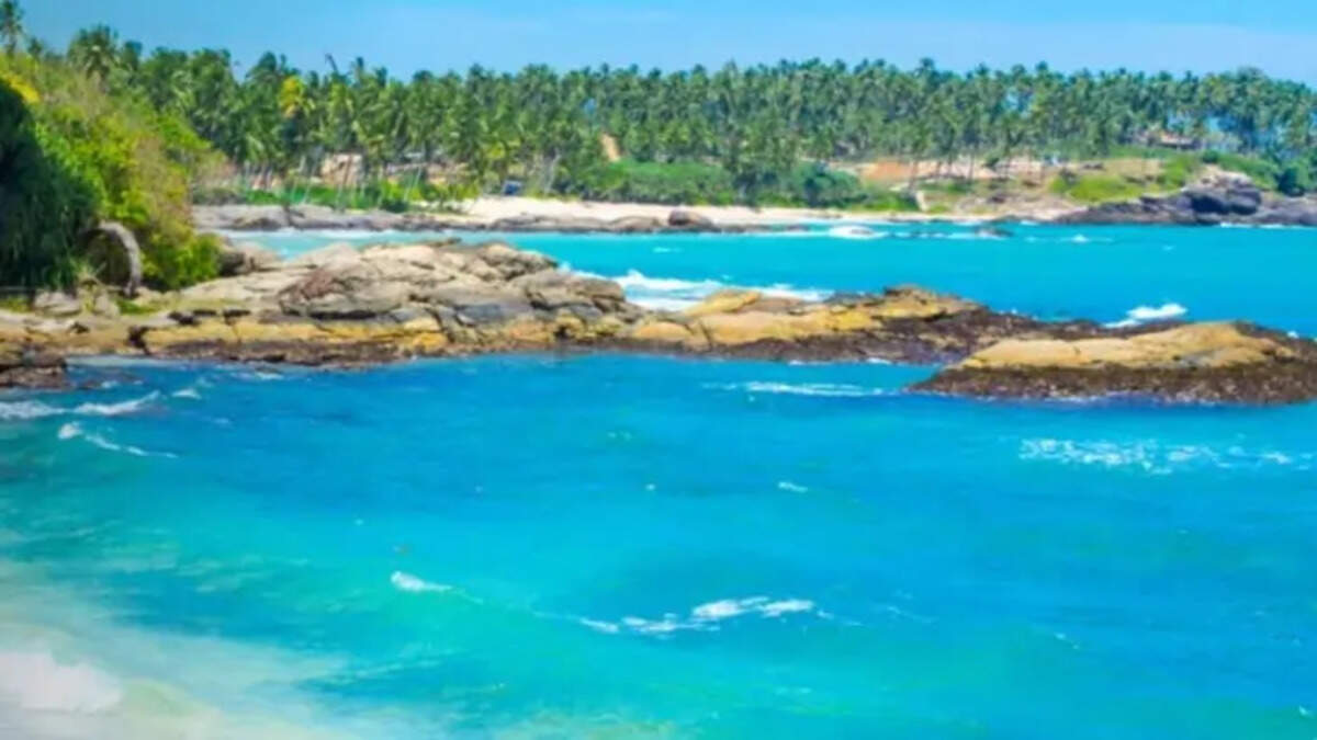 Sri Lanka Arrests Two Over Terror Threat