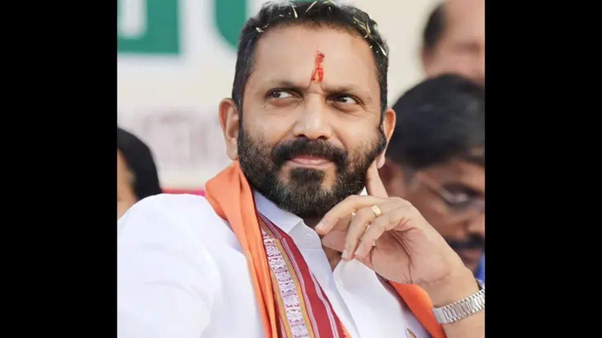 Court Stays Acquittal of K. Surendran in Mangalore Poll Bribery Case