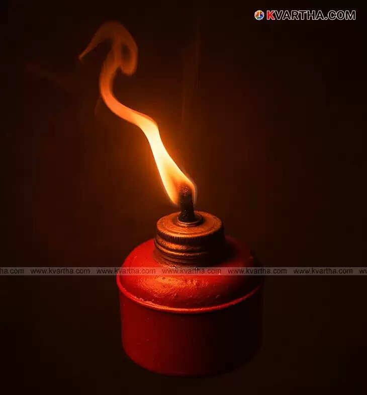 An old-fashioned chimney lamp.