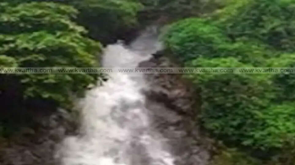 kannur tourism ban at karakkundu waterfall threeyearold
