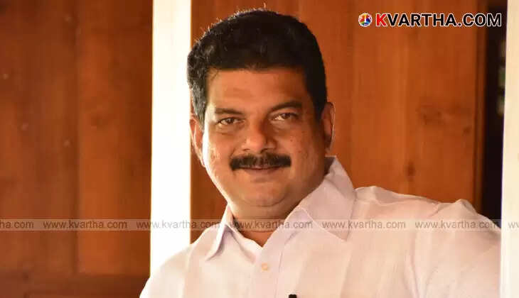 P.V. Anvar addressing a press conference regarding the Nilambur by-election.