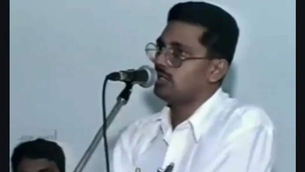 K.T. Jalil addressing a public gathering