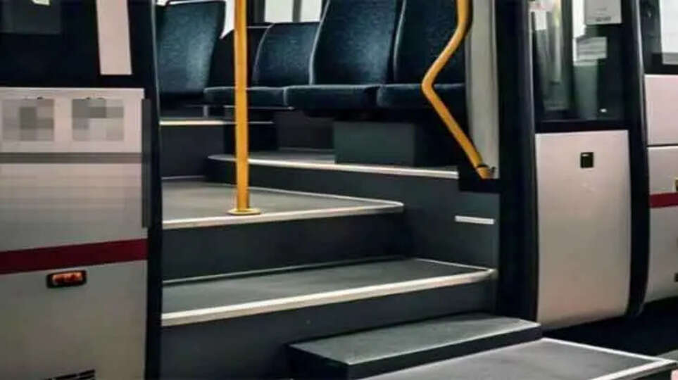 Student Falls from Bus in Kozhikode