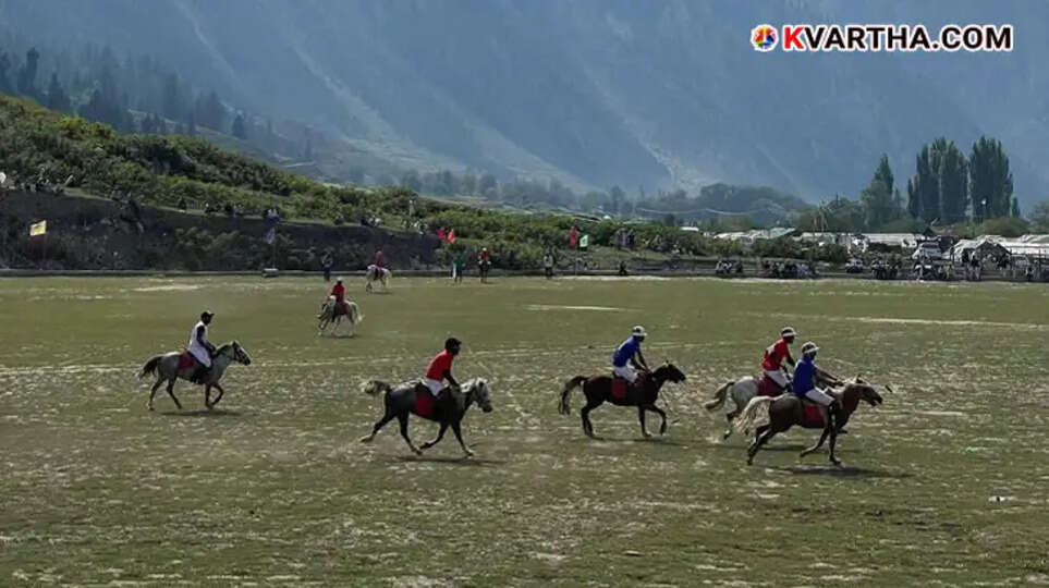 Why Are There So Many Horses in Pahalgam? Some Special Features of the Heavenly Valley