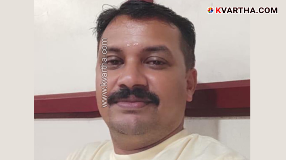  Parassinikadavu lodge building exterior