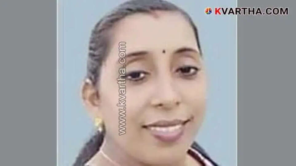 KSRTC Bus Hits Scooter in Peralassery; 43-Year-Old Woman Dies