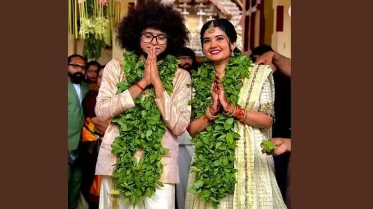 Wedding photo of Rishi S Kumar and Aishwarya Unni