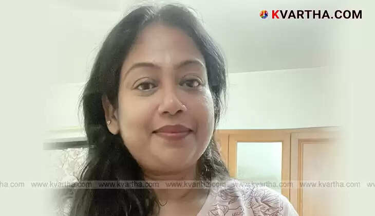  Actress Manisha K. Subramaniam.