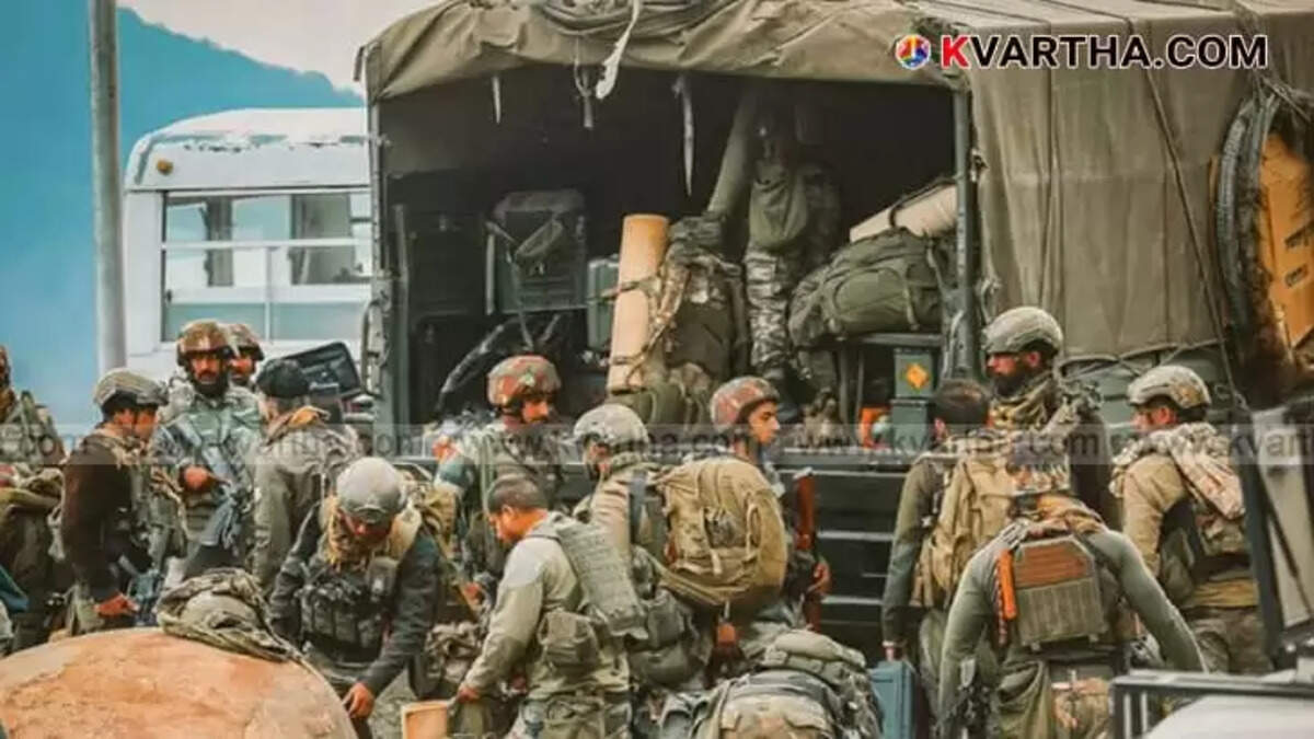  Indian Army soldiers during an operation in Jammu and Kashmir.