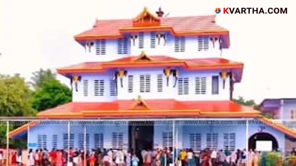View of Parassinikadavu Muthappan Temple during a festival.