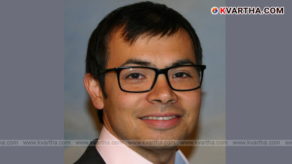  Google DeepMind CEO Demis Hassabis speaking about AI in healthcare.