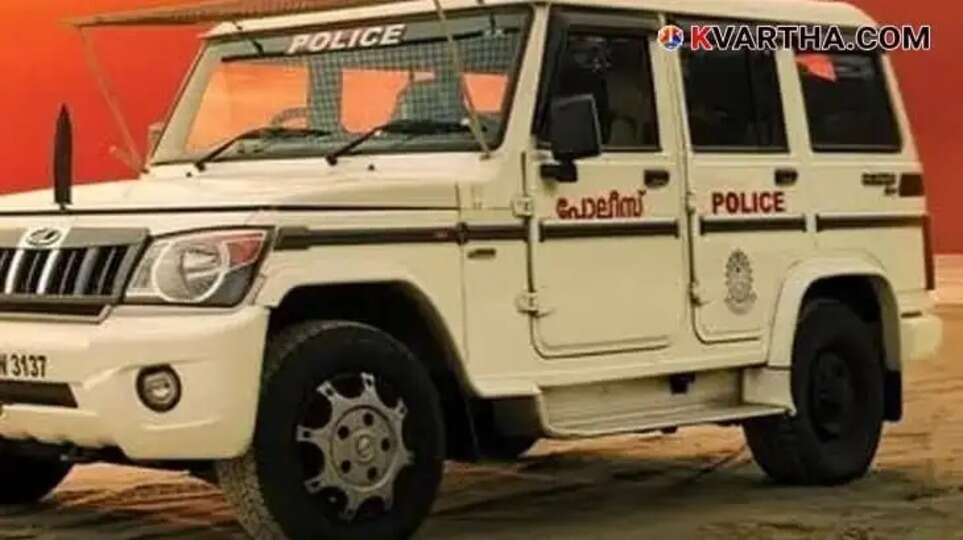 Police investigation at the robbery site in Payyanur.