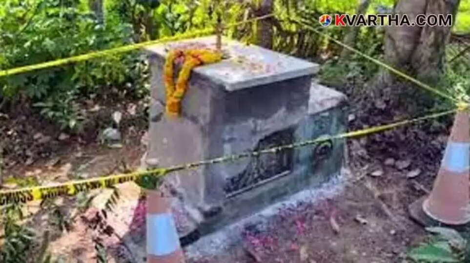  Neyyattinkara Gopan Swami dead body send for scientific examination postmortem