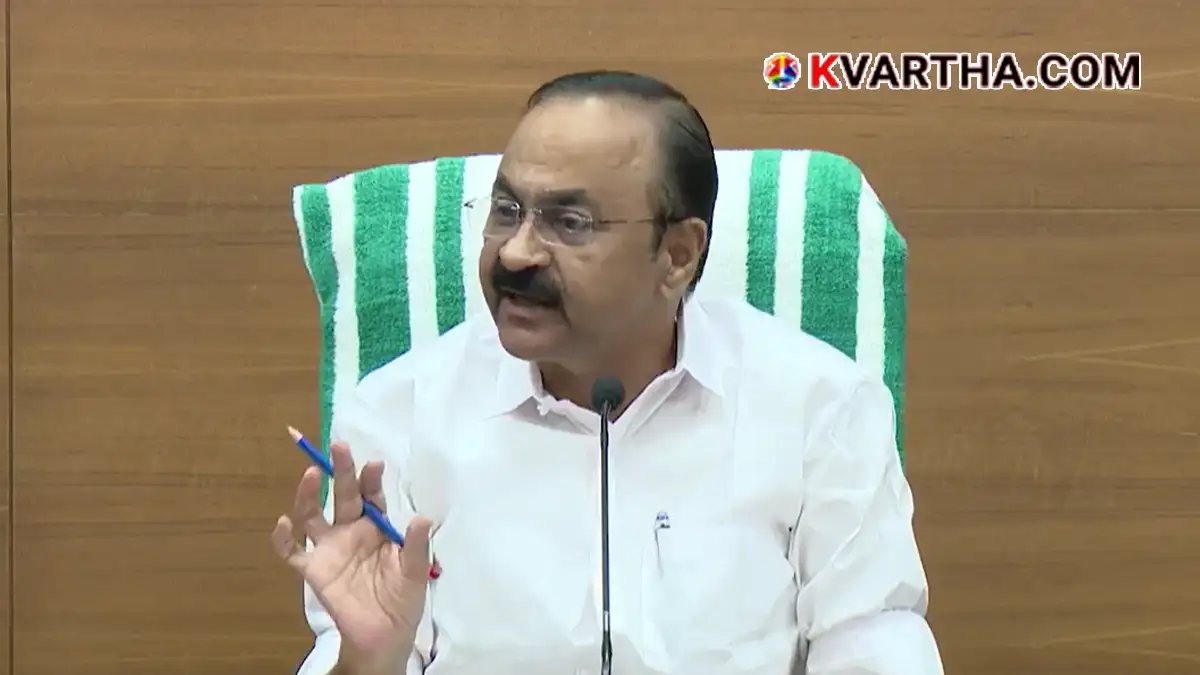  Representational image of Kerala CM V D Satheesan addressing the media amidst helicopter controversy