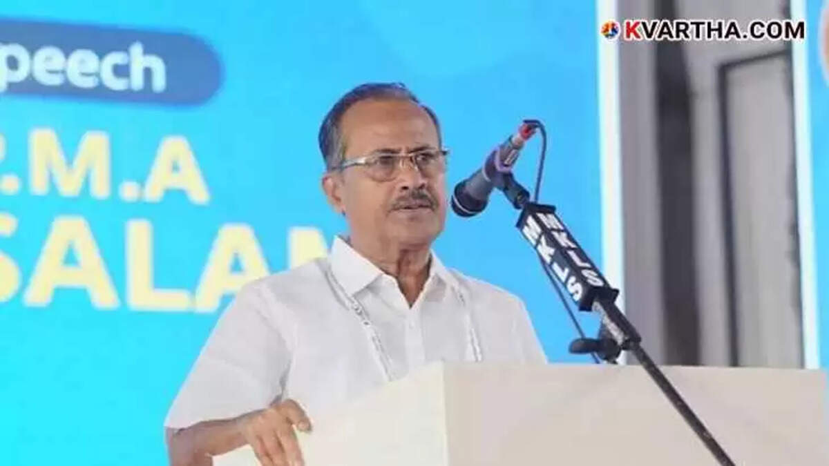 Muslim League General Secretary PMA Salam speaking to public.
