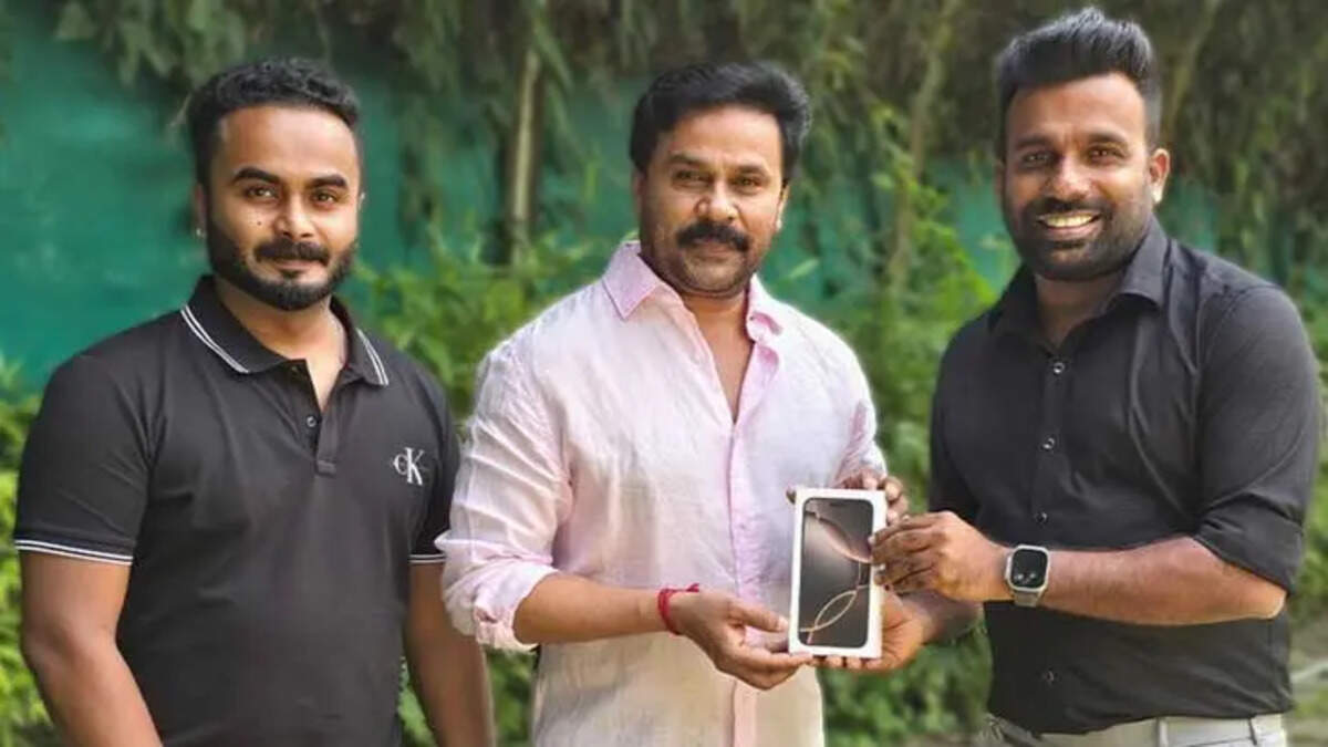 iPhone 16 Sales See Massive Surge in India; Actor Dileep Among First Buyers