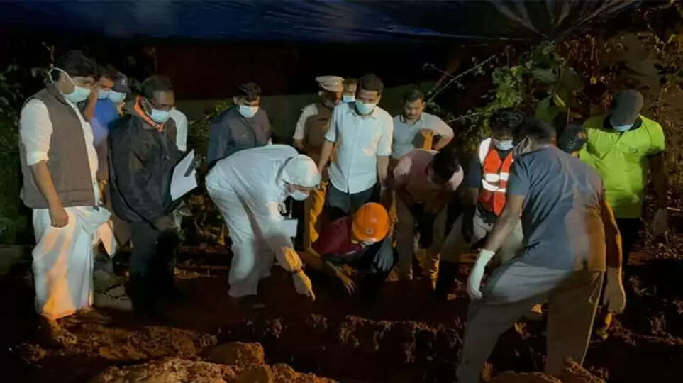 Unidentified Landslide Victims Laid to Rest, Kerala, Landslide, Disaster, Unidentified Bodies, Burial, Mundakkayam.
