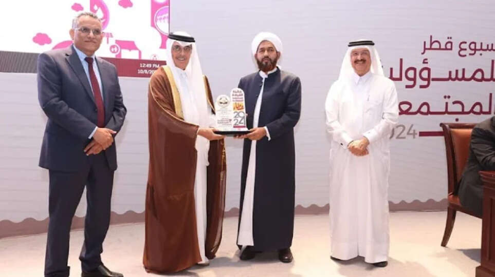 mohammed_abdul_hakeem_receiving_award