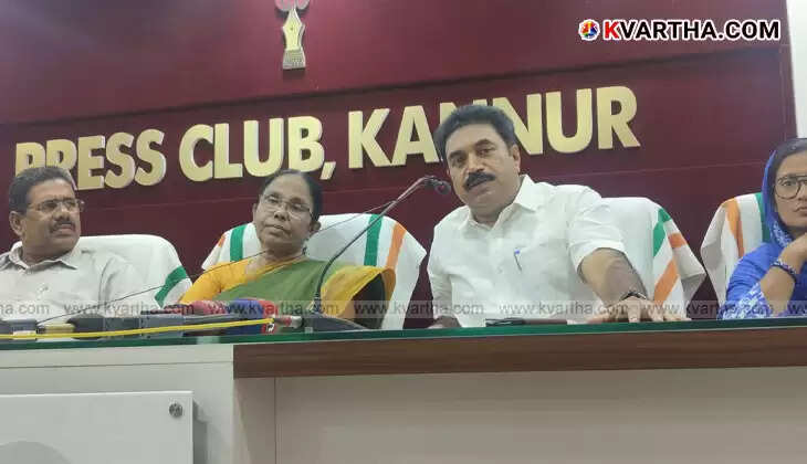 Chief Minister Pinarayi Vijayan laying the foundation stone for Kannur Hajj House.