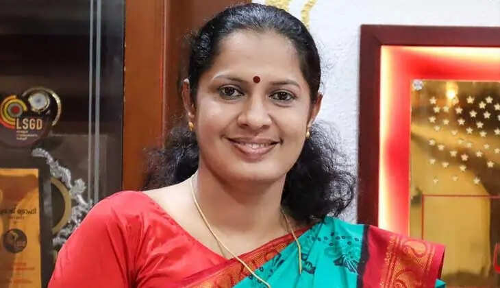 PP Divya