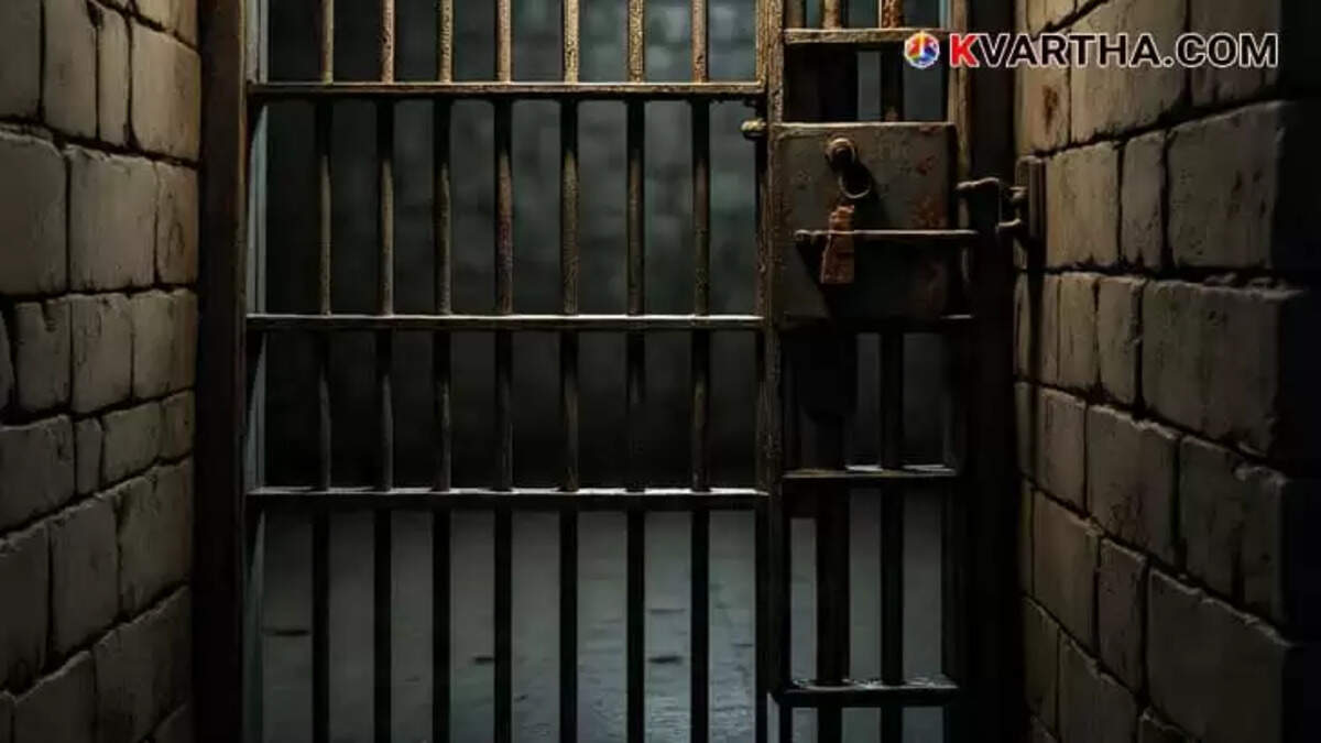  Image Representing Delhi Man Arrested for Stealing Rs 26 Lakh from Bank Account 