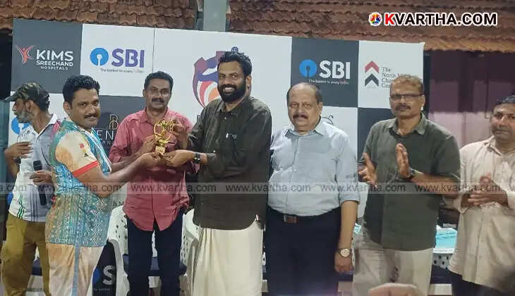 Kannur Press Club team, winners of the Journalist Volleyball tournament.