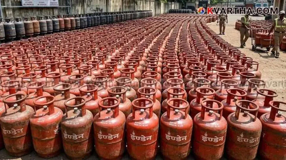 Image Representing Central Govt Suggests Coal and Kerosene for Cooking Amid LPG Crisis