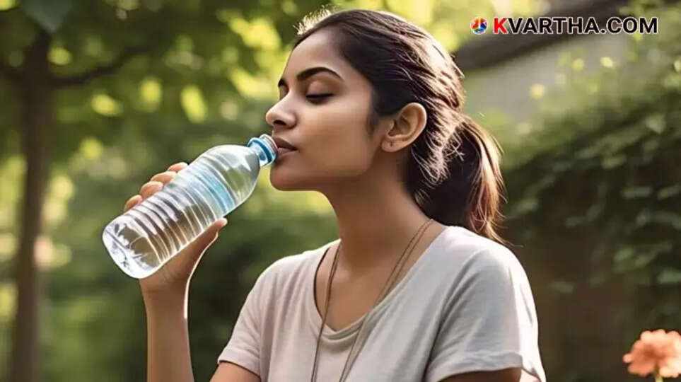 Winter hydration tips, stay hydrated in winter, health tips