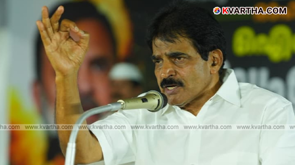 AICC General Secretary KC Venugopal speaking to the press in Alappuzha.