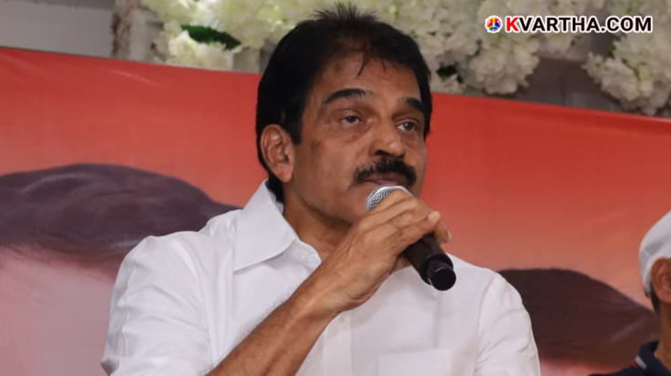  KC Venugopal addressing press conference in Wayanad