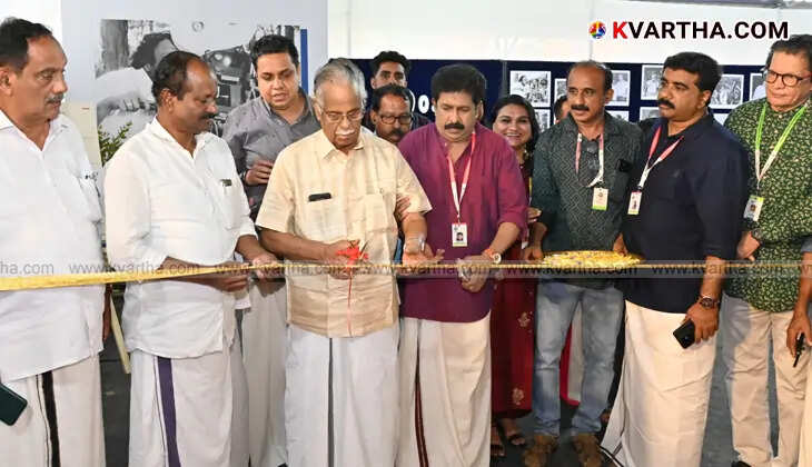 T Padmanabhan speaking at MT Vasudevan Nair tribute event