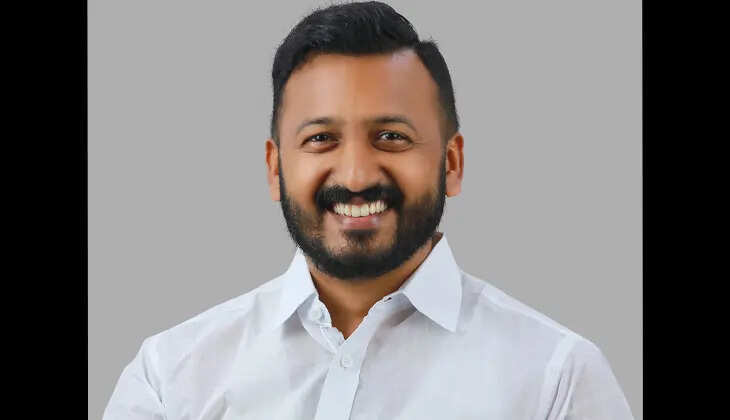 Rahul Mamkootathil Seeks Blessings from Umman Chandy