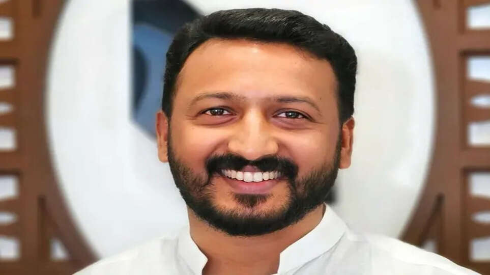 Police Officer Under Investigation for Sharing Rahul Mankoothathil's Speech