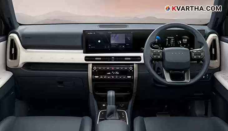 Hyundai Venue 2025 front profile with new LED lights