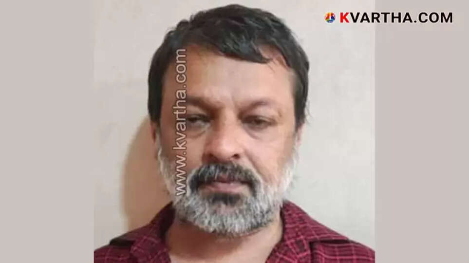 Attempted Murder in Kannur: Husband Tries to Set Wife Ablaze After Hitting Her with Auto; Arrested