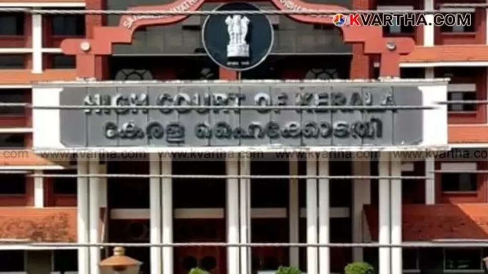 Kerala Students and Teachers Write to Chief Justice Over Flooded School