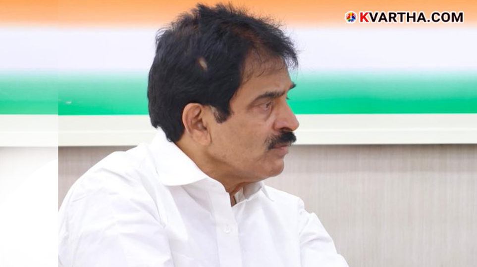 UDF rebel candidate Saji Joseph and KC Venugopal after the successful discussion in Kuttanad.