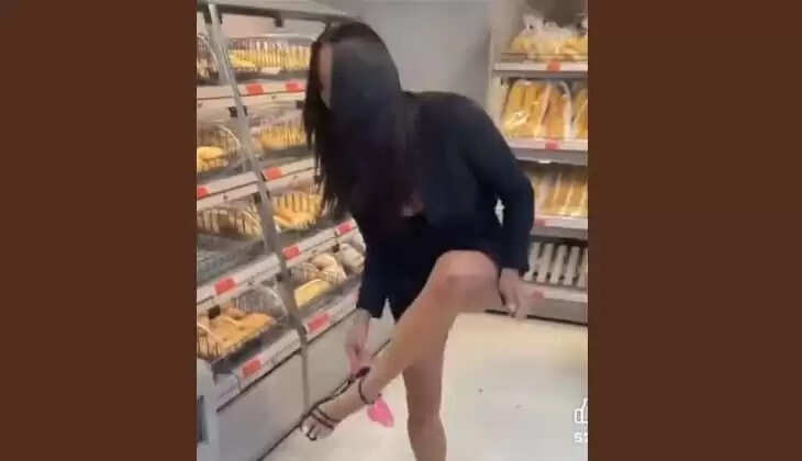'Disgusting': British influencer slammed for putting underwear between breads in supermarket, supermarket, underwear, outrage.