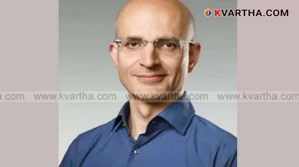 Indian-Origin Sabih Khan Appointed as Apple's New COO