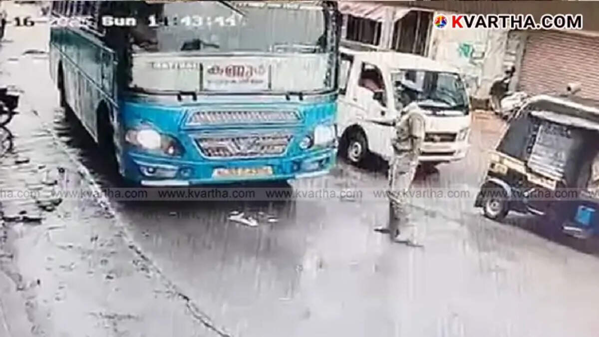 A private bus involved in an incident with a home guard in Pazhayangadi.