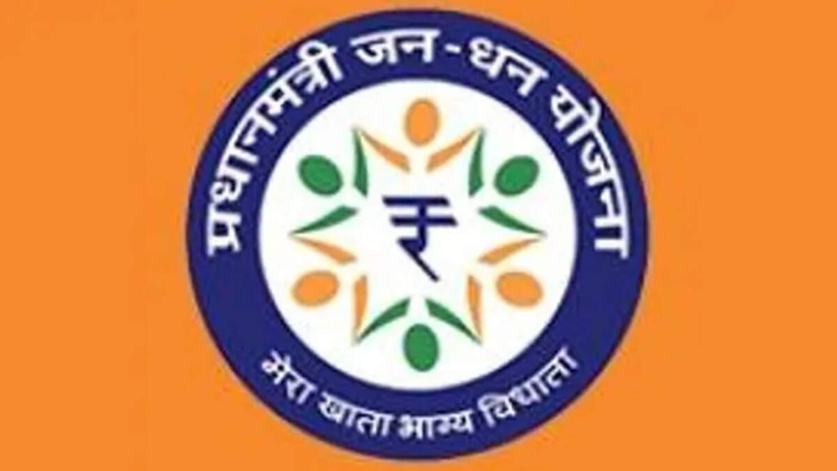 Prime Minister Narendra Modi inaugurating Pradhan Mantri Jan Dhan Yojana