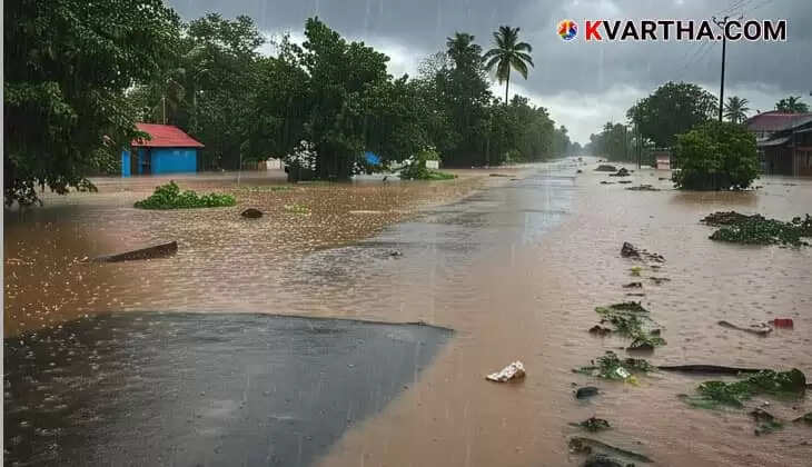 Image showing heavy rain in Kerala with waterlogged roads, symbolizing the ongoing monsoon.