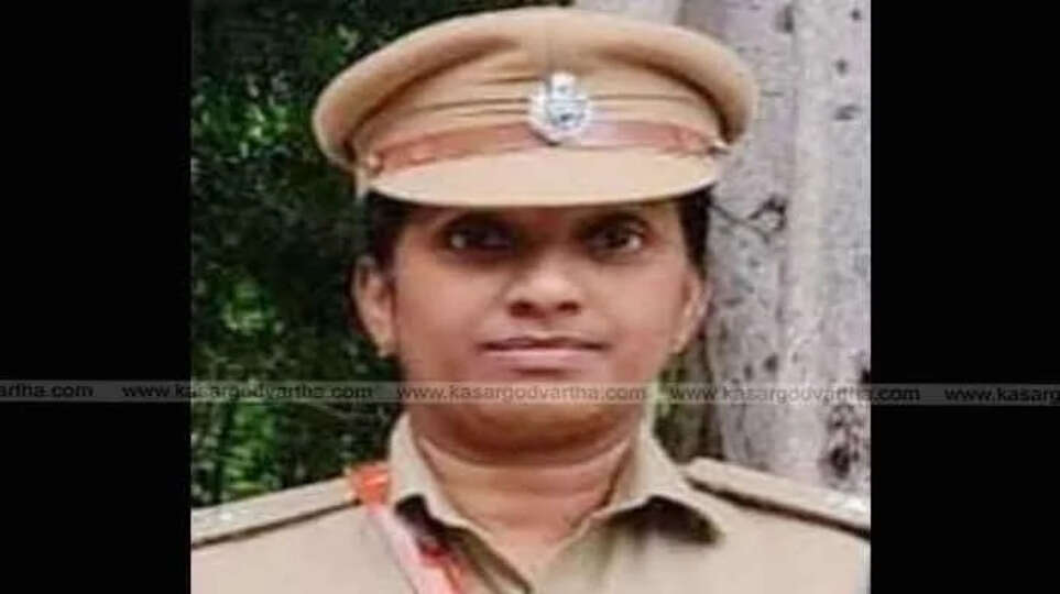 EK Priya