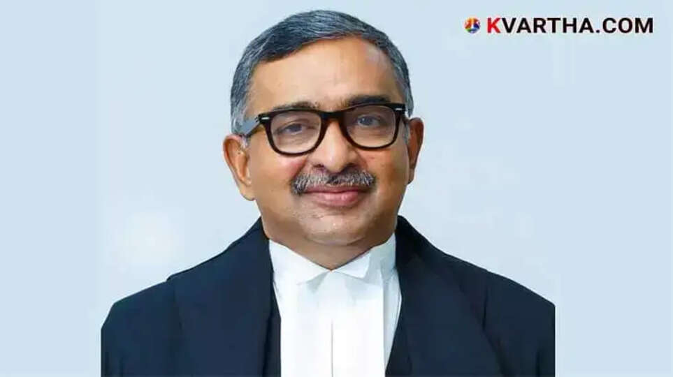 Kerala State Human Rights Commission Chairperson Alexander Thomas Seeks Report on Rahul Mamkootathil's 'Secret' Custody