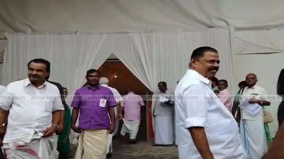 'Party leaders should not be the center of power', warns CPM in Northern region election review meeting