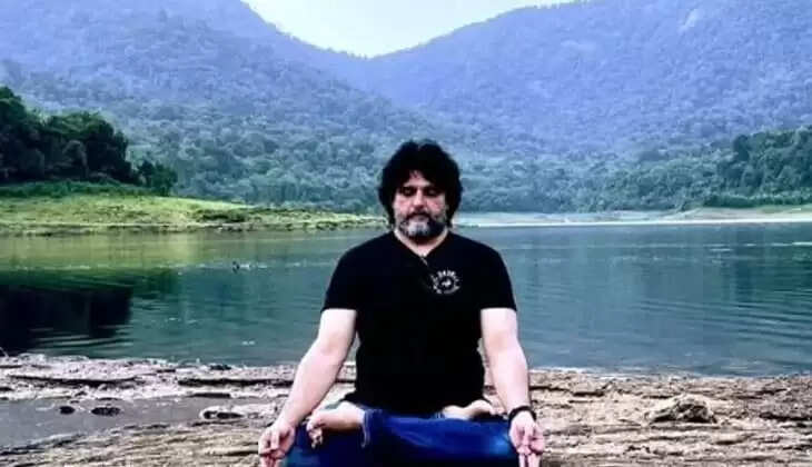 Madhu Warrier posing as a spiritual guru