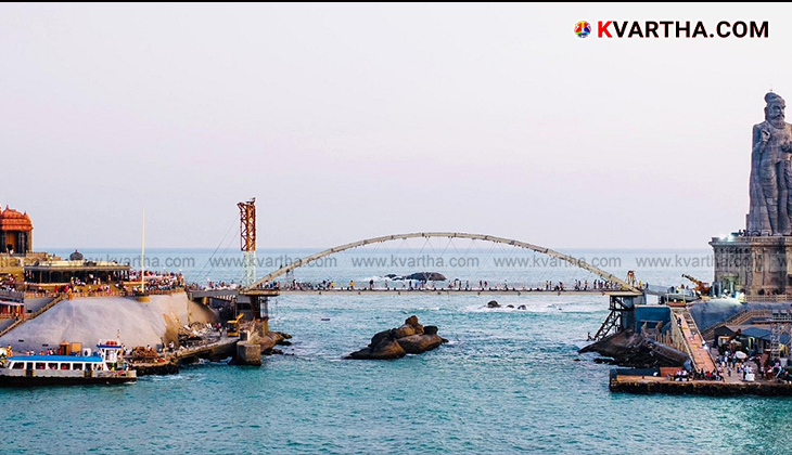 Boat jetty in Kanyakumari with low sea level