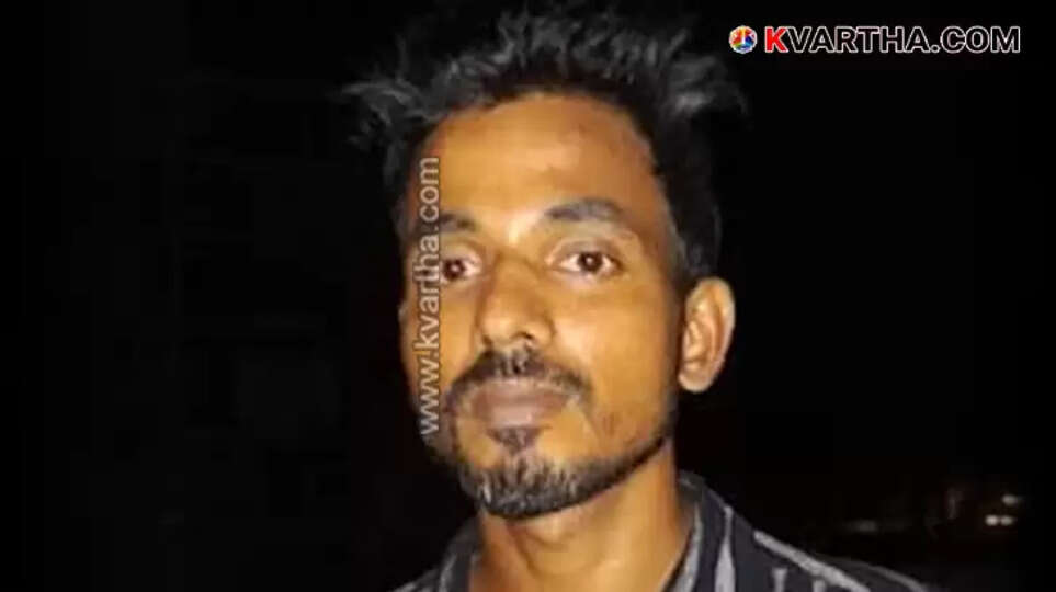  Image of arrested notorious chain snatcher Abdul Raheem.